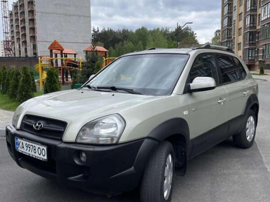 Hyundai Tucson                          2005г. в рассрочку