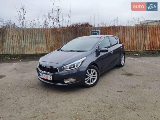 Kia Ceed
                            2013г. в рассрочку