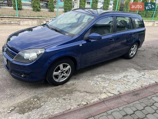 Opel Astra                           2004г. в рассрочку