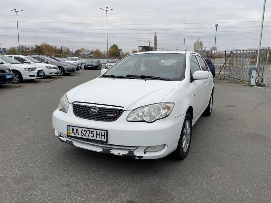 Byd F-3r 2012р. у розстрочку