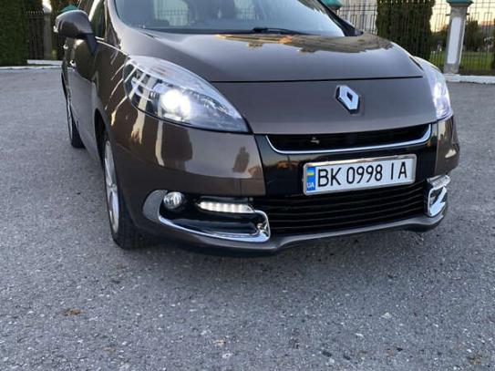 Renault Megane scenic 2012г. в рассрочку