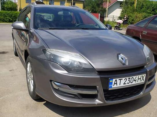 Renault Laguna 2014г. в рассрочку