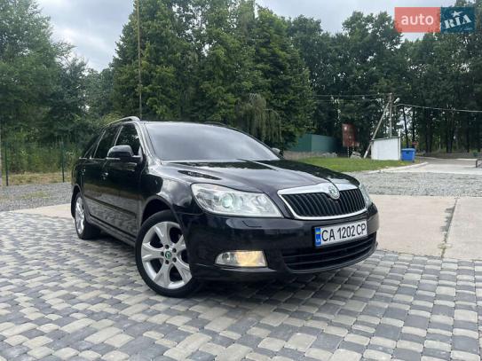 Skoda Octavia
                         2011г. в рассрочку