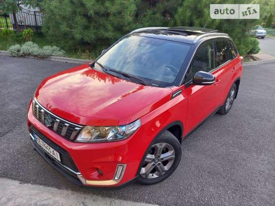 Suzuki Vitara 2019г. в рассрочку