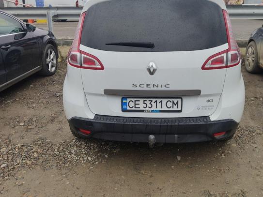 Renault Grand scenic                    2011г. в рассрочку