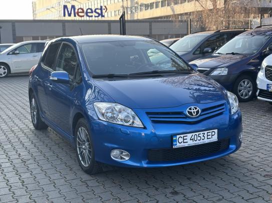 Toyota Auris 2010г. в рассрочку