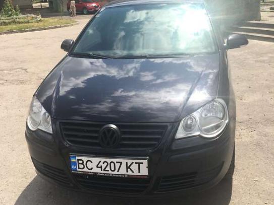 Volkswagen Polo                            2009г. в рассрочку