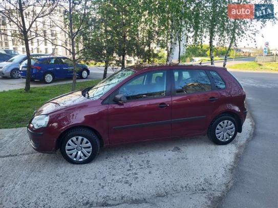 Volkswagen Polo                            2008г. в рассрочку
