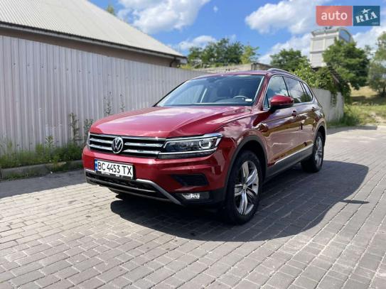 Volkswagen Tiguan
                          2020г. в рассрочку