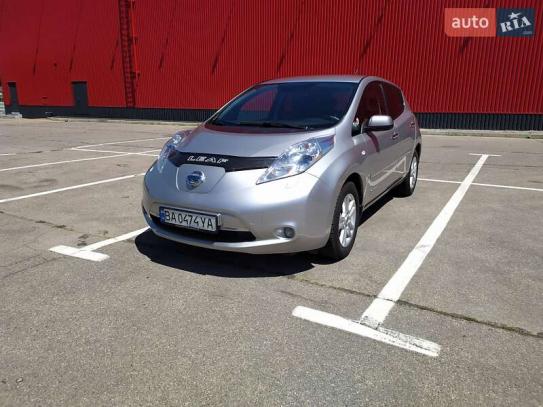 Nissan Leaf                            2013г. в рассрочку