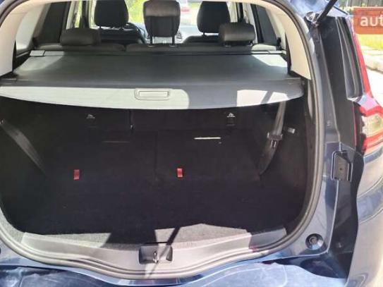 Renault Scenic
                          2017г. в рассрочку