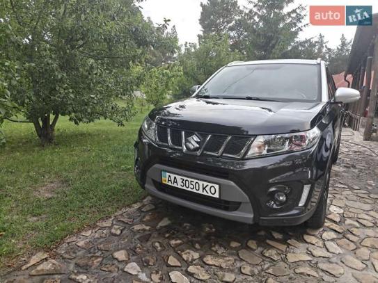 Suzuki Vitara
                          2017г. в рассрочку