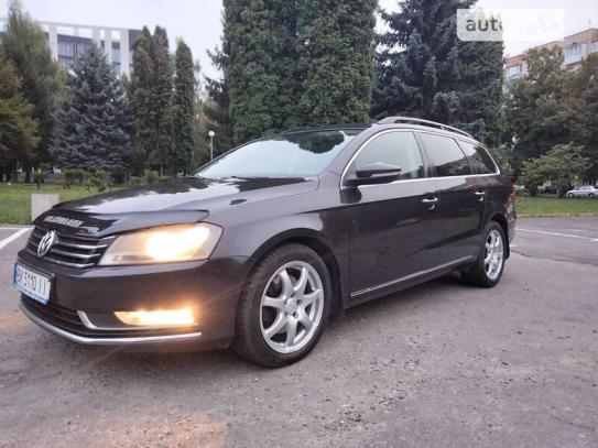 Volkswagen Passat 2011р. у розстрочку