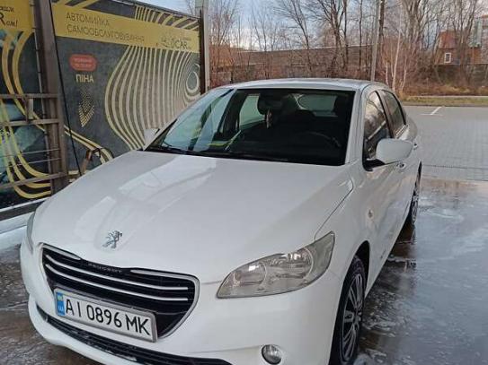 Peugeot 301
                             2013г. в рассрочку