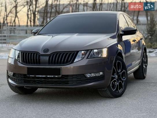 Skoda Octavia                         2018г. в рассрочку