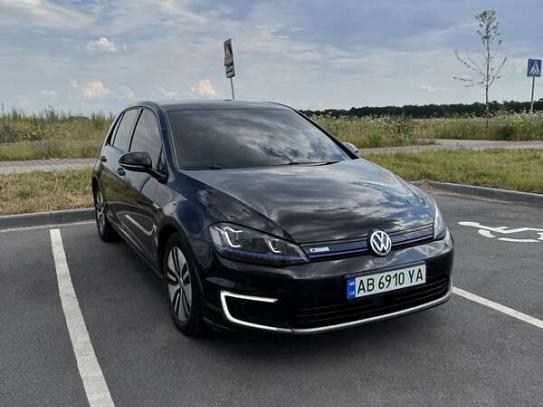 Volkswagen E-golf                          2015г. в рассрочку