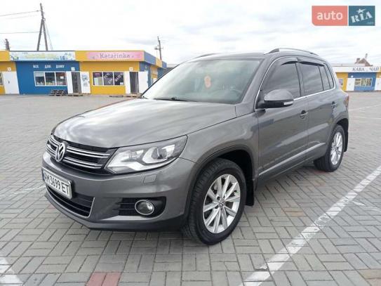 Volkswagen Tiguan                          2014г. в рассрочку