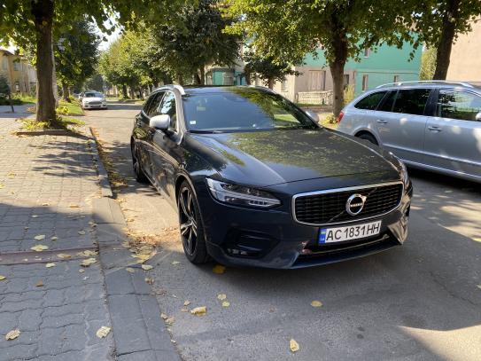 Volvo V90 2018г. в рассрочку