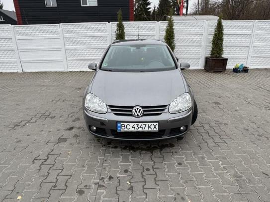 Volkswagen Golf                            2008г. в рассрочку