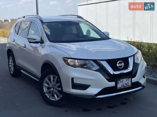Nissan Rogue                           2017г. в рассрочку