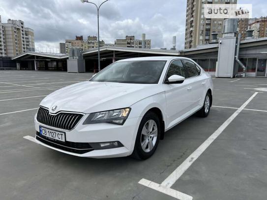 Skoda Superb 2016г. в рассрочку