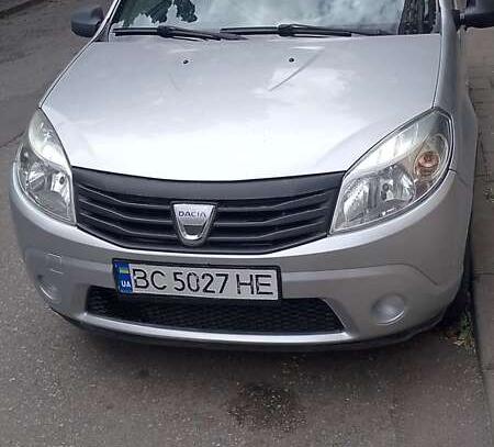 Dacia Sandero                         2011г. в рассрочку