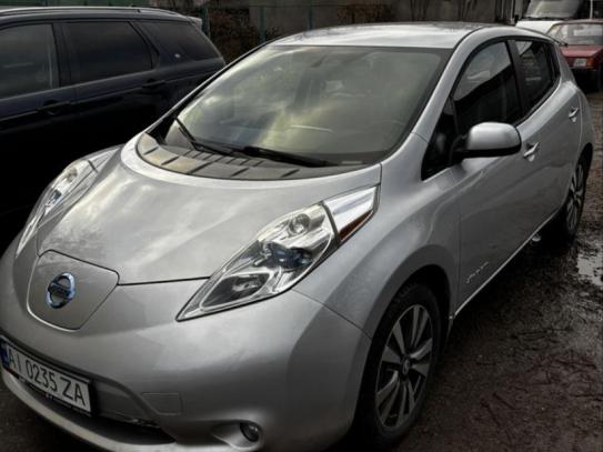 Nissan Leaf                            2013г. в рассрочку