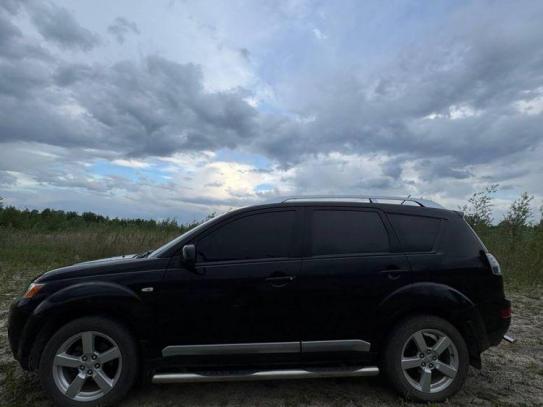 Mitsubishi Outlander                       2008г. в рассрочку