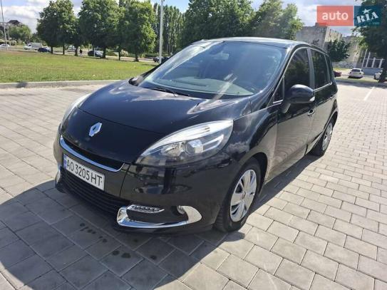 Renault Scenic                          2012г. в рассрочку