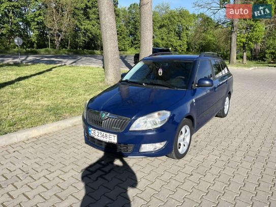 Skoda Fabia                           2011г. в рассрочку
