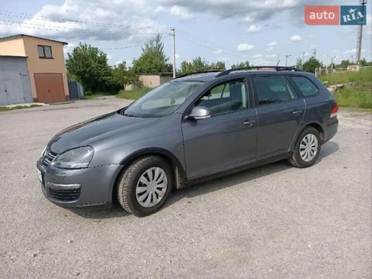 Volkswagen Golf
                            2008г. в рассрочку