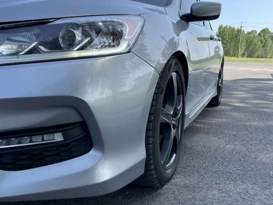 Honda Accord                          2016г. в рассрочку