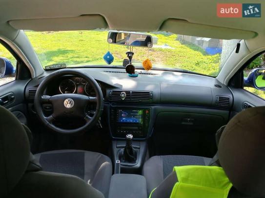 Volkswagen Passat
                          2003г. в рассрочку