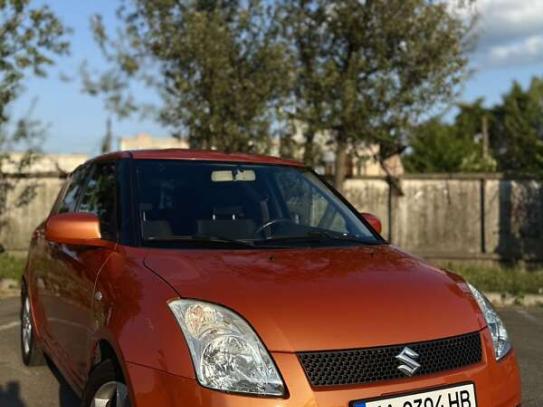 Suzuki Swift                           2006г. в рассрочку