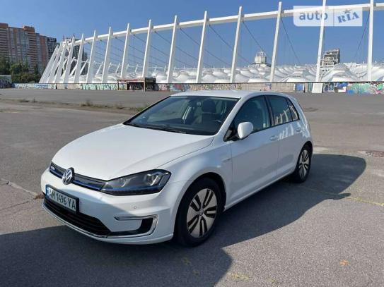 Volkswagen E-golf 2015г. в рассрочку