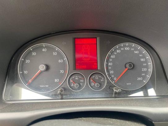 Volkswagen Touran 2009г. в рассрочку