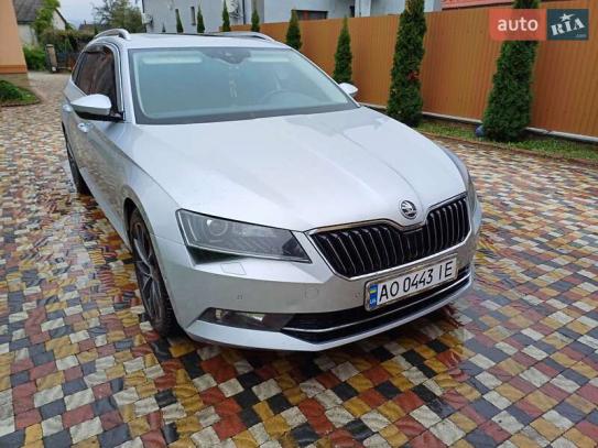 Skoda Superb
                          2016г. в рассрочку