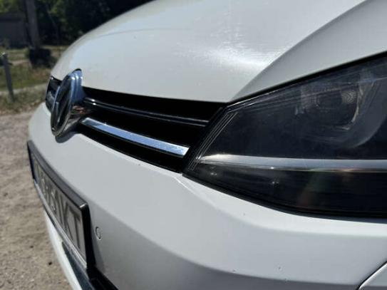 Volkswagen Golf                            2013г. в рассрочку