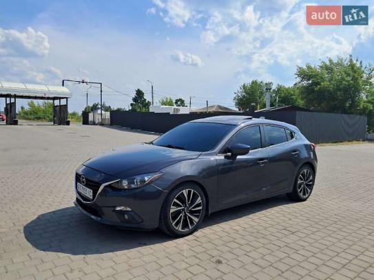 Mazda 3 2015г. в рассрочку