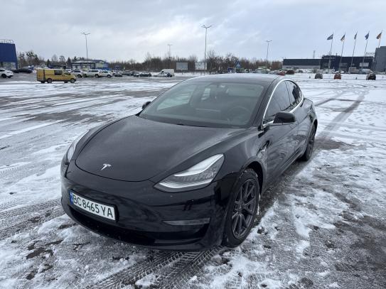 Tesla Model 3                         2019г. в рассрочку