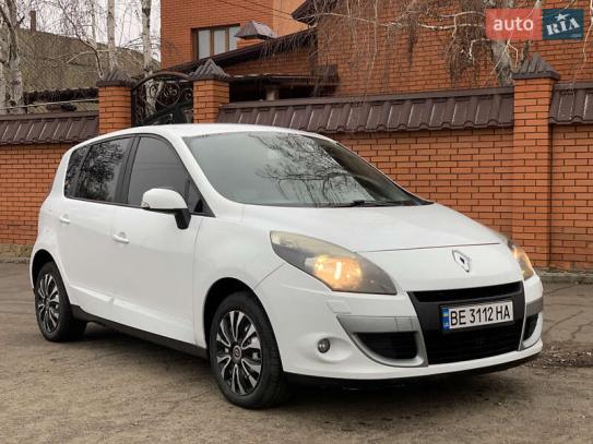 Renault Scenic
                          2011г. в рассрочку