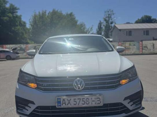 Volkswagen Passat
                          2017г. в рассрочку