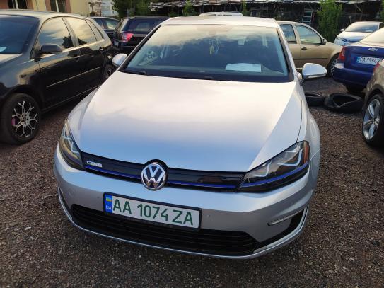 Volkswagen E-golf 2015г. в рассрочку