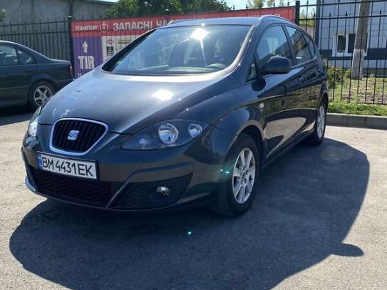 Seat Altea xl
                        2009г. в рассрочку