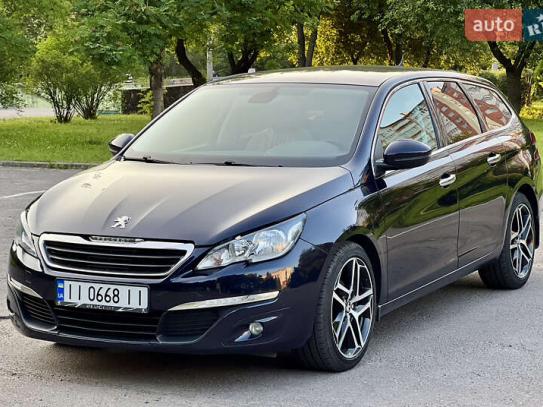 Peugeot 308 2014г. в рассрочку