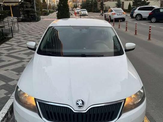 Skoda Rapid                           2014г. в рассрочку