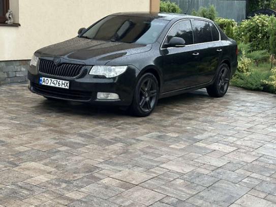 Skoda Superb                          2008г. в рассрочку