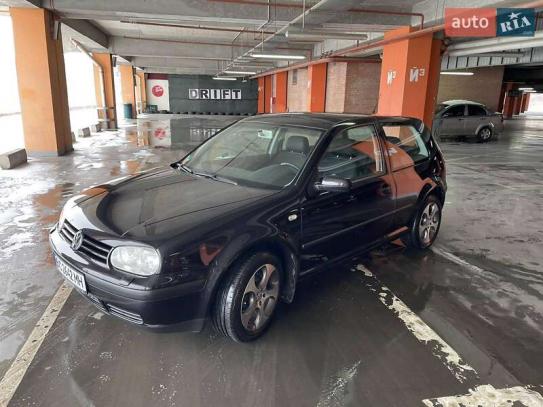 Volkswagen Golf
                            2002г. в рассрочку