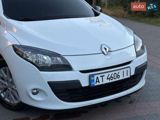 Renault Megane
                          2011г. в рассрочку