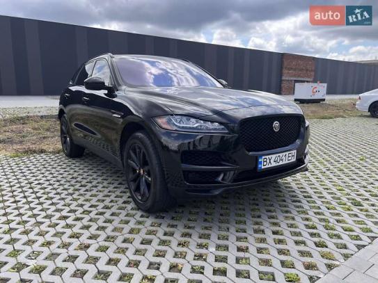 Jaguar F-pace                          2016г. в рассрочку